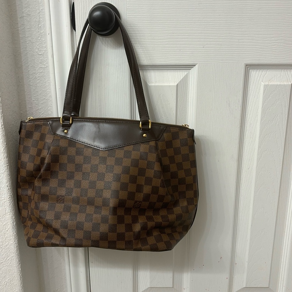 LOUIS VUITTON
Damier Ebene Westminster GM